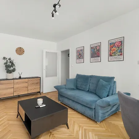 Rodzinny Apartament Obok Parku W Poznaniu By Noclegi Renters Exterior photo